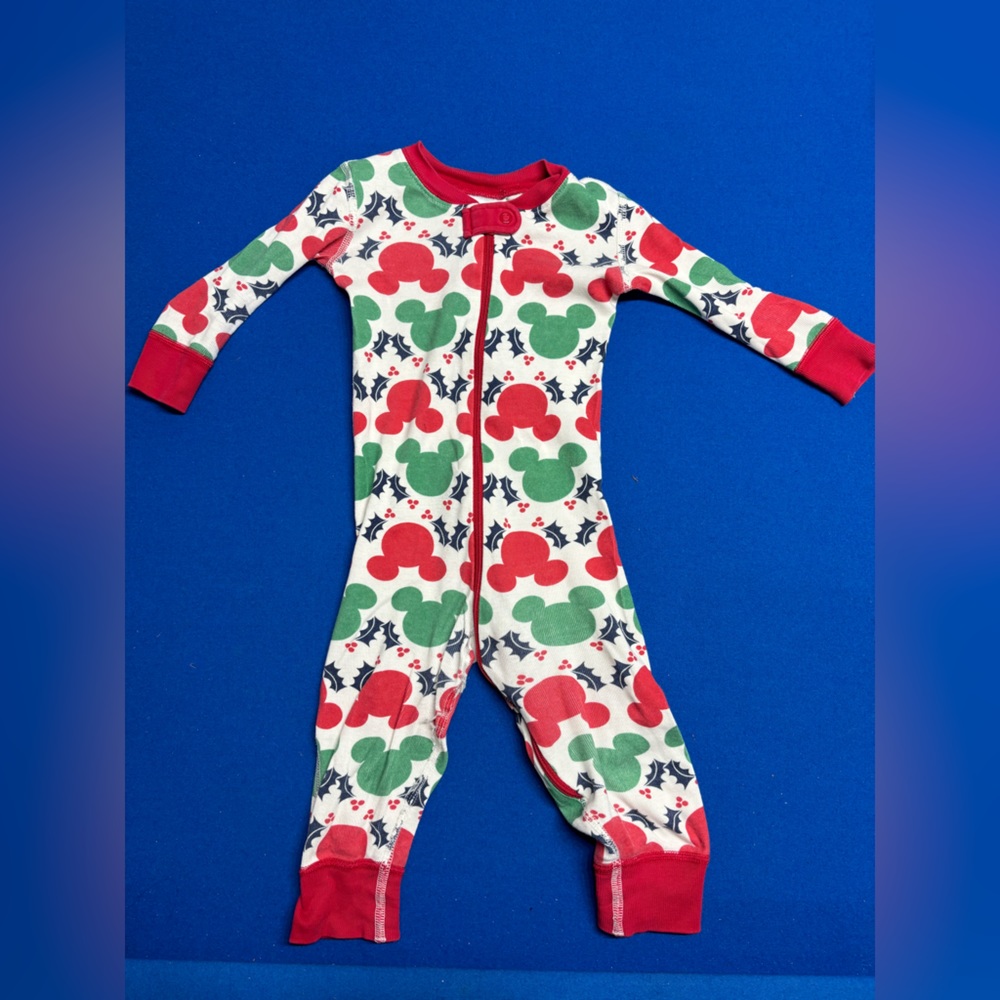 Hanna Andersson kids Mickey holiday pajamas size 18-24 months